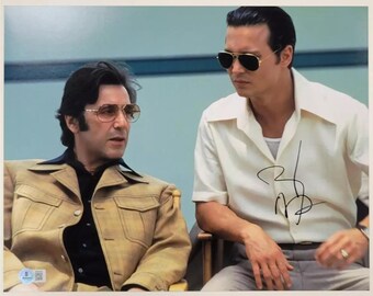 ジョニー・デップ　サイン　保証書付き 証明書付き☆ジョニーデップ 直筆サインポスターの通販 by ちー
