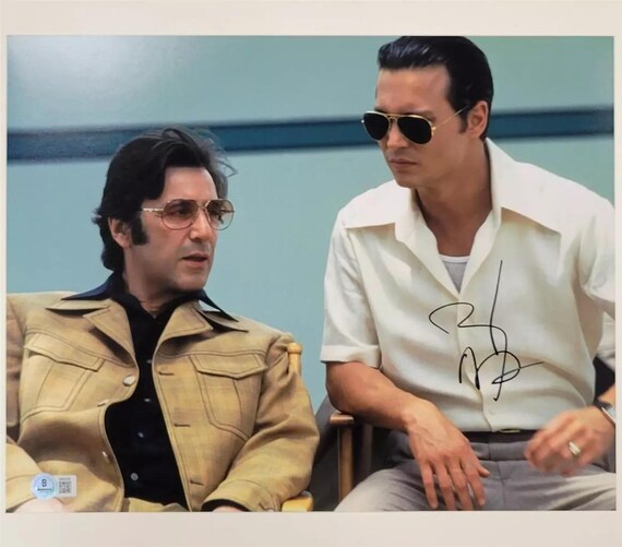 ジョニー・デップとデイビット・ケリー直筆サイン入り写真… ジョニー・デップとデイビット・ケリー直筆サイン入り写真…