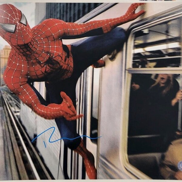 Tobey Maguire Autografiado Firmado Amazing Spiderman 11x14 Foto Beckett COA