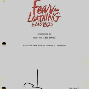 Johnny Depp firmó el guion de Miedo y asco en Las Vegas y lo autógrafo. Certificado de autenticidad de JSA.