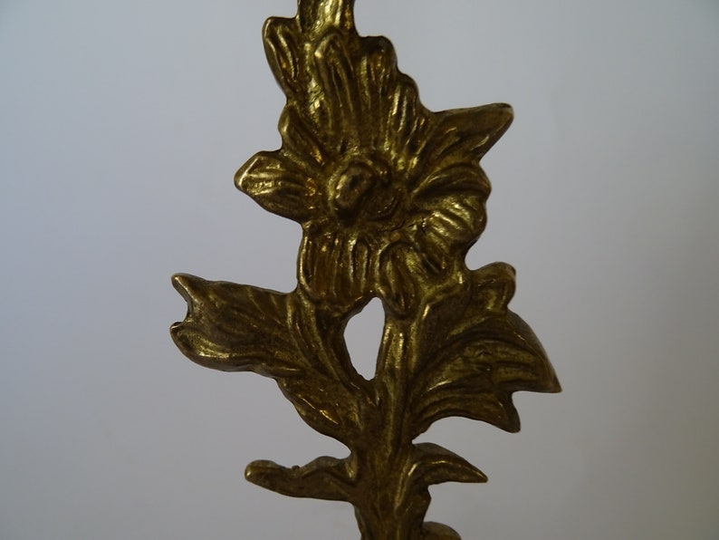 STYLISH BRASS CANDLE Holder 6 34 Decorative Candelabrum Candlestick Holder Leaf Flower Unique Detailed Design Collectible Vintage House