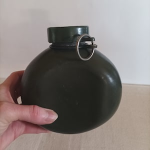 MILITARY WATER BOTTLE 6 &quot; Green Army Flask -Water Canteen -Aluminum Flask- Accessory Soldier-Military Supplies