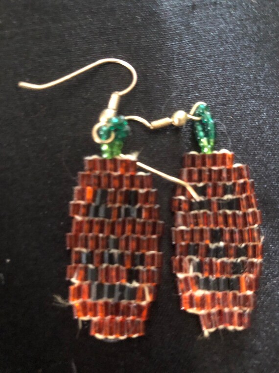 Handmade pumpkin beaded earrings - image 1