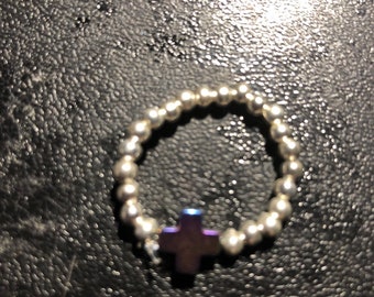 Silver beaded purple cross stretch ring