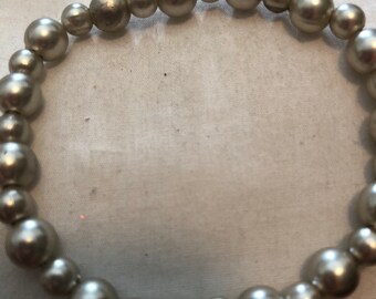 Handmade pearl beaded bracelet