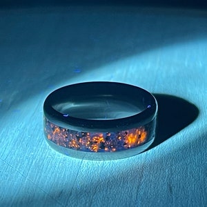 Yooperlite Inlay Ring - Glowing Fluorescent Sodalite