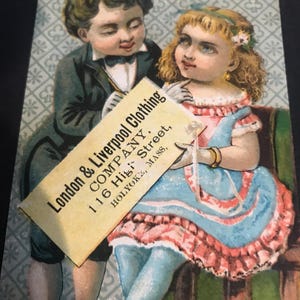 Propaganda antiga. Propaganda comercial do tamanho de um cartão postal. Muito rara e estranha.