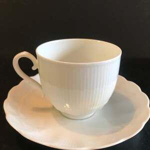 Kaiser Romantica Cup And Saucer. Scalloped. Footed Cup. Simple But Elegant. Made During Cold War Period. West Germany.