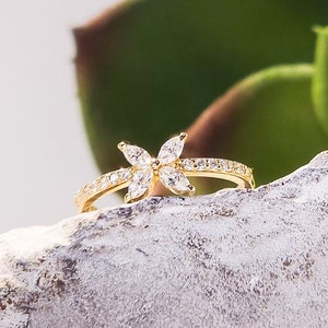 Diamond Floral Ring in 14k