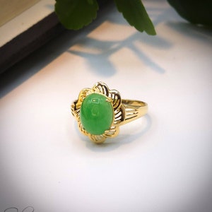 Green Jade Vintage-Style 14k Ring