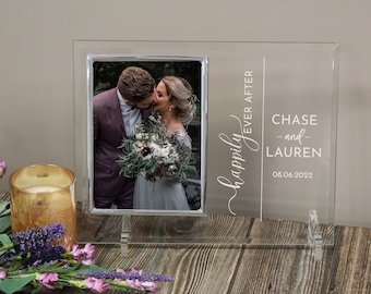 Cadre photo « Happy Ever After » | Cadre photo de mariage gravé | Cadre photo de mariage en verre | Cadre photo en verre personnalisé pour mariage