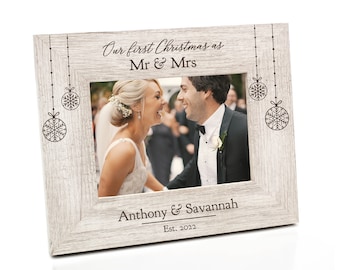 Personalised Mr and Mrs Wedding Crystal Border 4 x 4 Photo Frame Gift WG91244-P 