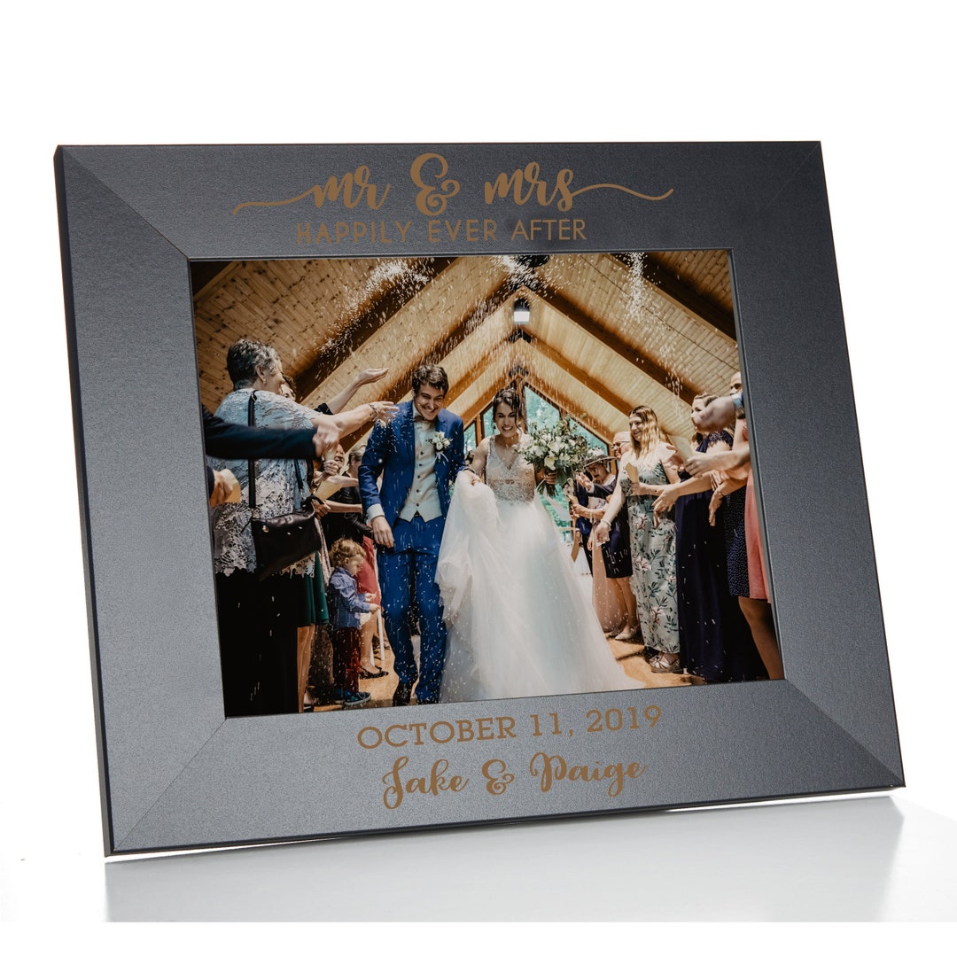Personalized Mr. & Mrs. Picture Frame Custom Wedding Picture Frame