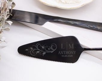 Wedding Server Set Engraved | Personalized Wedding Cake Cutting Set | Black Cake Serving Set | Knife and Server Set | Bridal Shower Gift
