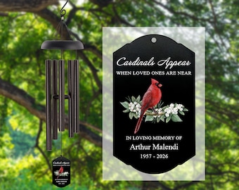 Carillon éolien commémoratif des cardinaux | Cadeau commémoratif Cardinal rouge personnalisé | Carillon éolien Sympathy personnalisé | Oiseau en deuil en mémoire
