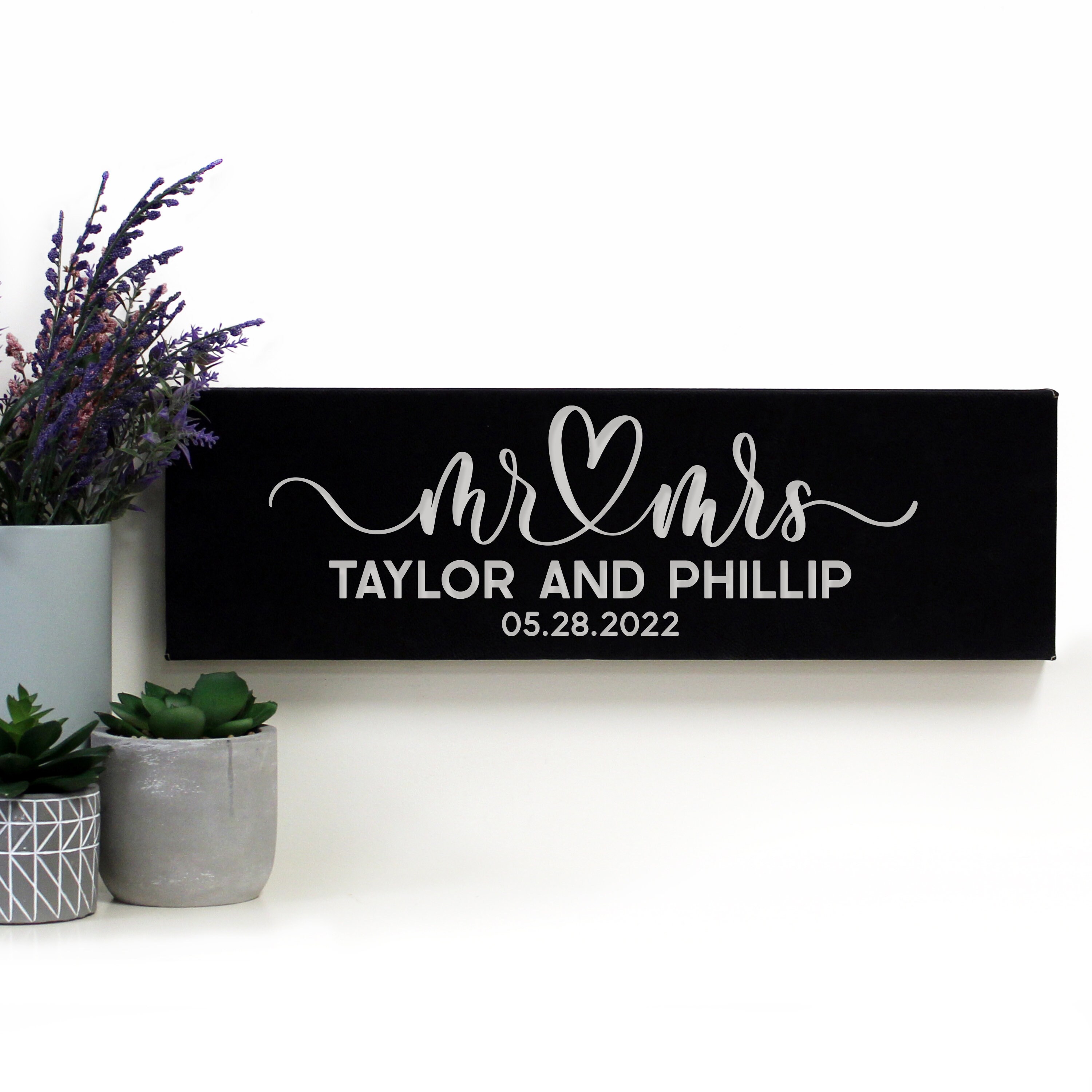 Mr & Mrs Wall Sign | Personalized Wedding Wall Sign | Mr and Mrs