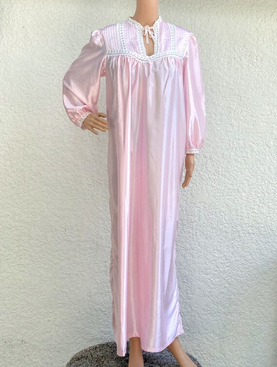 Vintage 70s Nightgown S/M by Ilise Stevens in Pin… - image 4