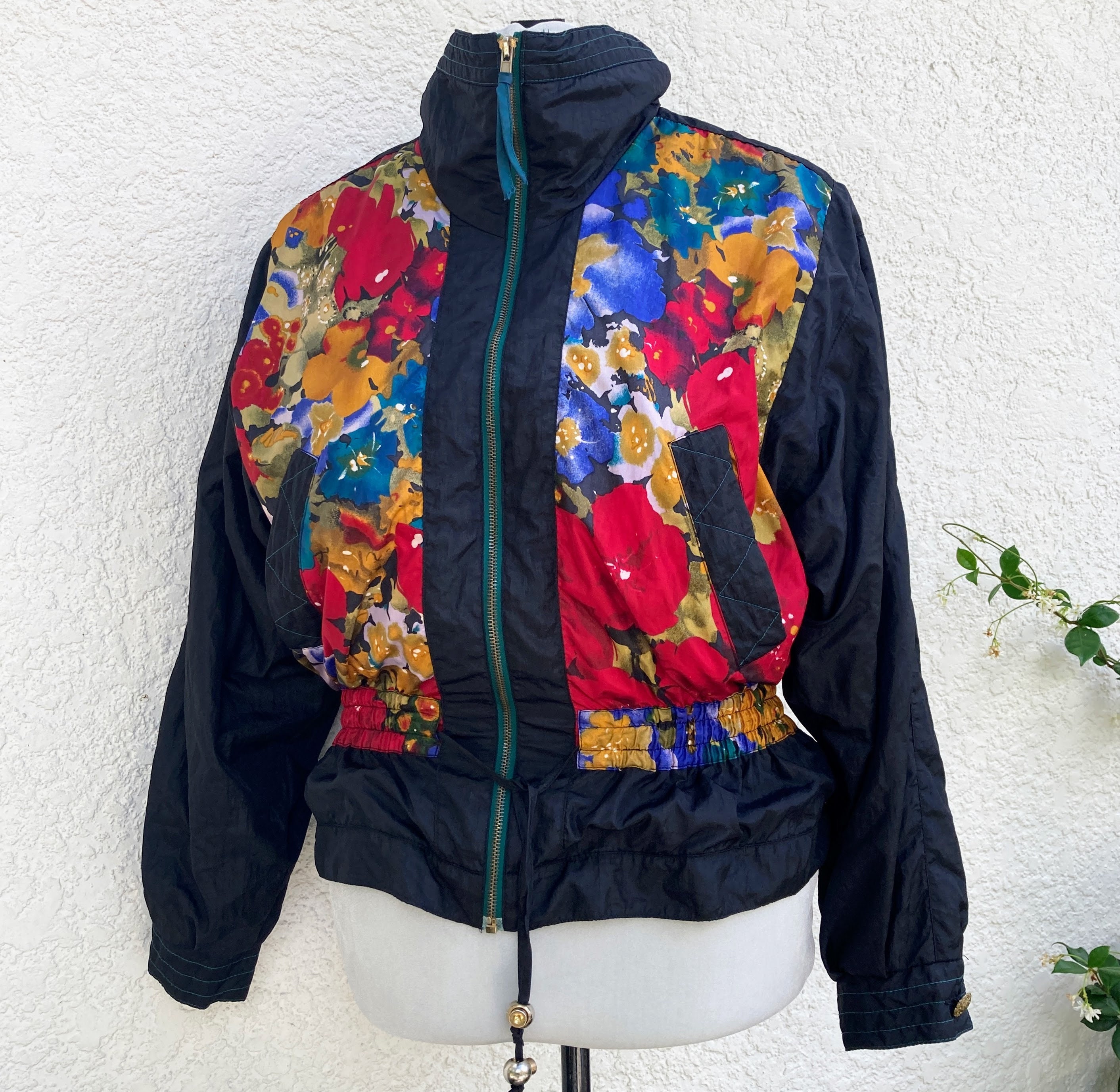 Vintage 1980s Roamans Floral Windbreaker Jacket / 80s AOP