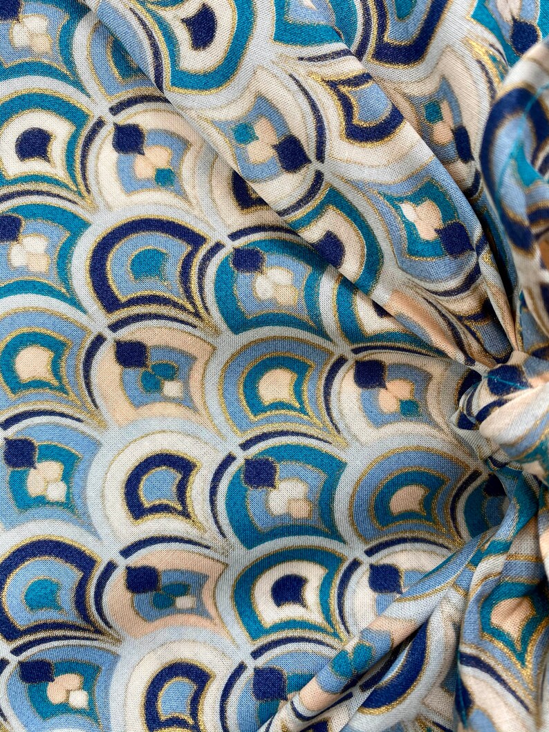 Furoshiki FabRap Reusable fabric gift wrapping. Furoshiki. Art Deco designed furoshiki.  Exclusive designed furoshiki by FabRap. Zero waste gift wrap by FabRap. FabRap Furoshiki. FabRap fabric gift wrapping.