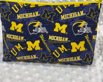 College make up bag, University of Michigan gift bag, graduation gift for her, Large zipper pouch