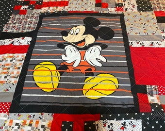 Custom quilts made to order, personalized quilts, modern custom quilt DEPOSIT ONLY
