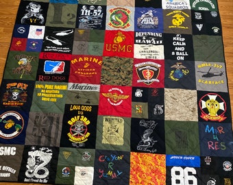 T-Shirt Quilt, NUR ANZAHLUNG, Memory Quilt, gesteppte Decke, Hergestellt aus Kleidung seiner Lieben, Memory Geschenk