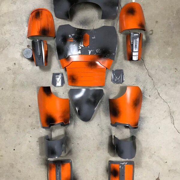 Custom Mandalorian Armor - Heavy Mandalorian