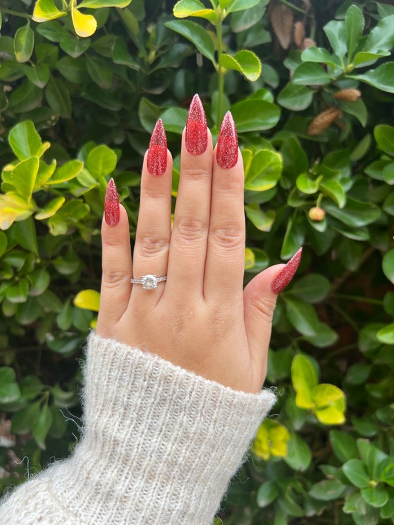 Red nails with silver ring finger discount