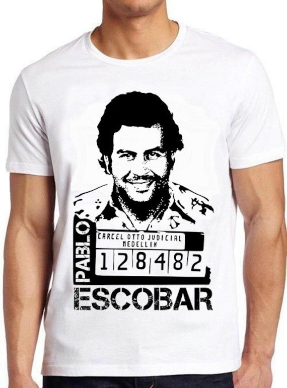 Pablo Escobar ispirato Mugshot Colombia Narcos Cartel Slogan Scherzo Meme Regalo Divertente Maglietta Stile Unisex Gamer Cult T Shirt 971 Etsy Italia