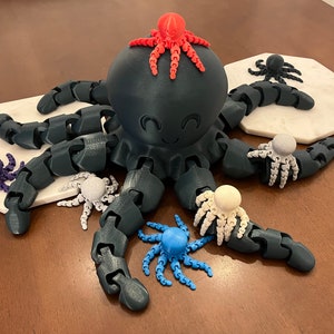 Giant Articulated Octopus