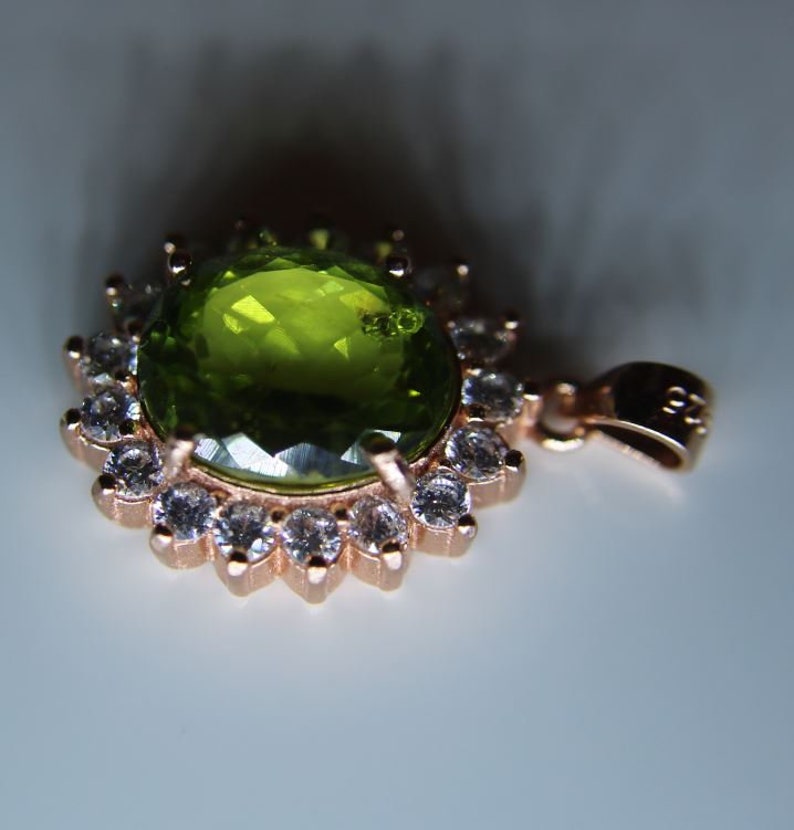 VS Clarity Peridot 3.20ct Rose Gold Finish Solid 925 Sterling Silver Pendant Oval Shape Natural and Untreated August Birthstone,