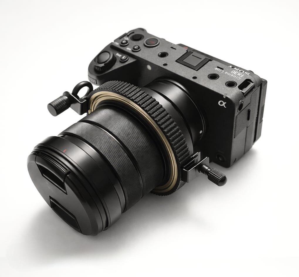 Adaptador de agarre con zoom basculante para lente Sony 18-105 F4 para cámara con zoom suave (Sony FX30/FX3/A6700/A6600/ZV-E10) APS-C