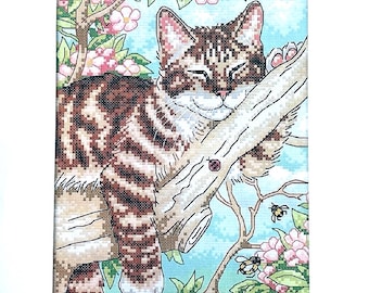 Cross stitch kit "Sleeping Cat on a Tree", 25colours, DMC colour palette