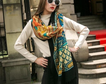 Quatrefoil Acanthus  Wool Shawl