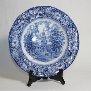 Vtg Staffordshire Ironstone Liberty Blue Dinner Plate Independence Hall England History - Historic Colonial Scenes - White and Blue Plate