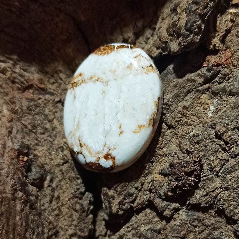 Magnesite Gemstone AAA+ Top Grade Magnesite Cabochon Very High Quality For Jewelry Oval Shape 34 Ct 28x21x6 mm Loose Gemstone