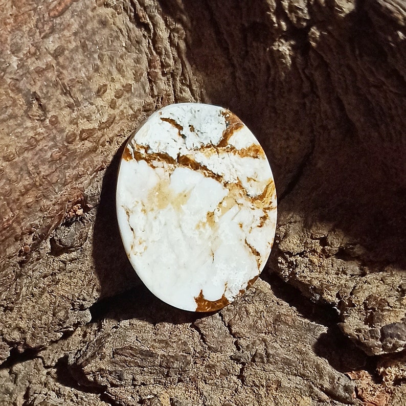 Magnesite Gemstone AAA+ Top Grade Magnesite Cabochon Very High Quality For Jewelry Oval Shape 34 Ct 28x21x6 mm Loose Gemstone