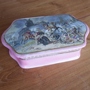 Prattware Pot and Lid of Rectangular Form, Painting after Philips Wouwerman