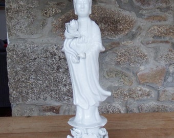Figura Vintage Blanc de Chine Guanyin: Escultura de porcelana Dehua