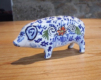 Rara figura de cerdo de loza de Desvres: cerámica de Delft del siglo XIX