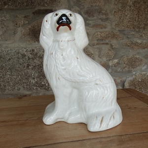Lonely Antique Victorian Staffordshire Spaniel Wally Mantle Dog Looking For New Home, Height: 10.5&quot;