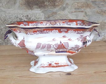 Antique Chinese Porcelain: Francis Morley Ironstone Tureen, Mid 19th Century Chinese-Inspired English Pottery