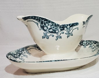 Saucer boat from the Choisy le Roi earthenware factory, Cluny model, iron earth - Antique French Vintage - Shabby chic, Country chic, Dessert cream