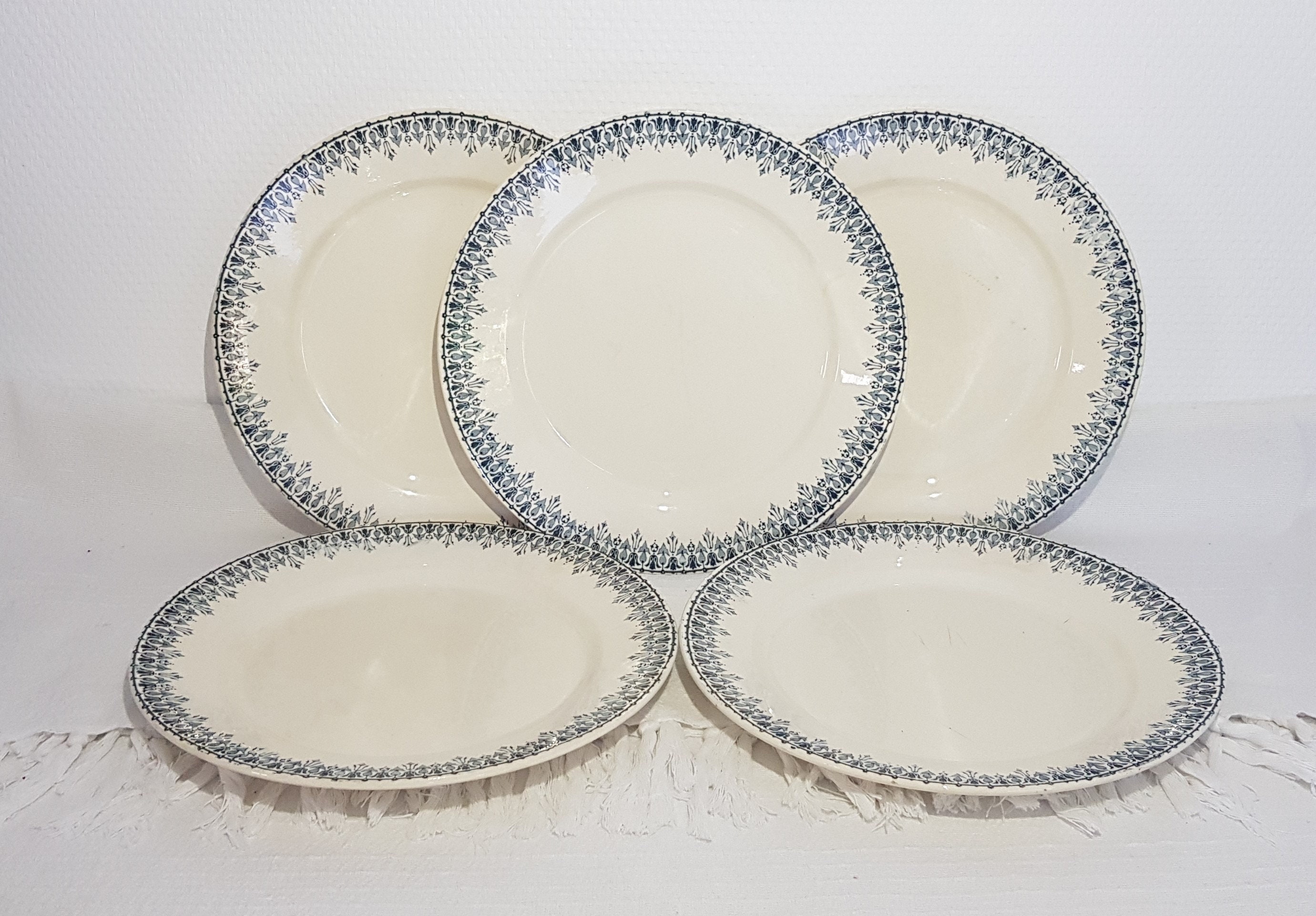 Lot de 5 Assiettes Plates Des Magasins L'union Grands Fabricants, Terre Fer - Antique French Vintage