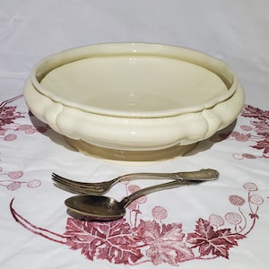 Creil and Monterau earthenware salad bowl, Rousseau model, ironstone - French antique Vintage - Country chic, Shabby chic, Vegetable bowl