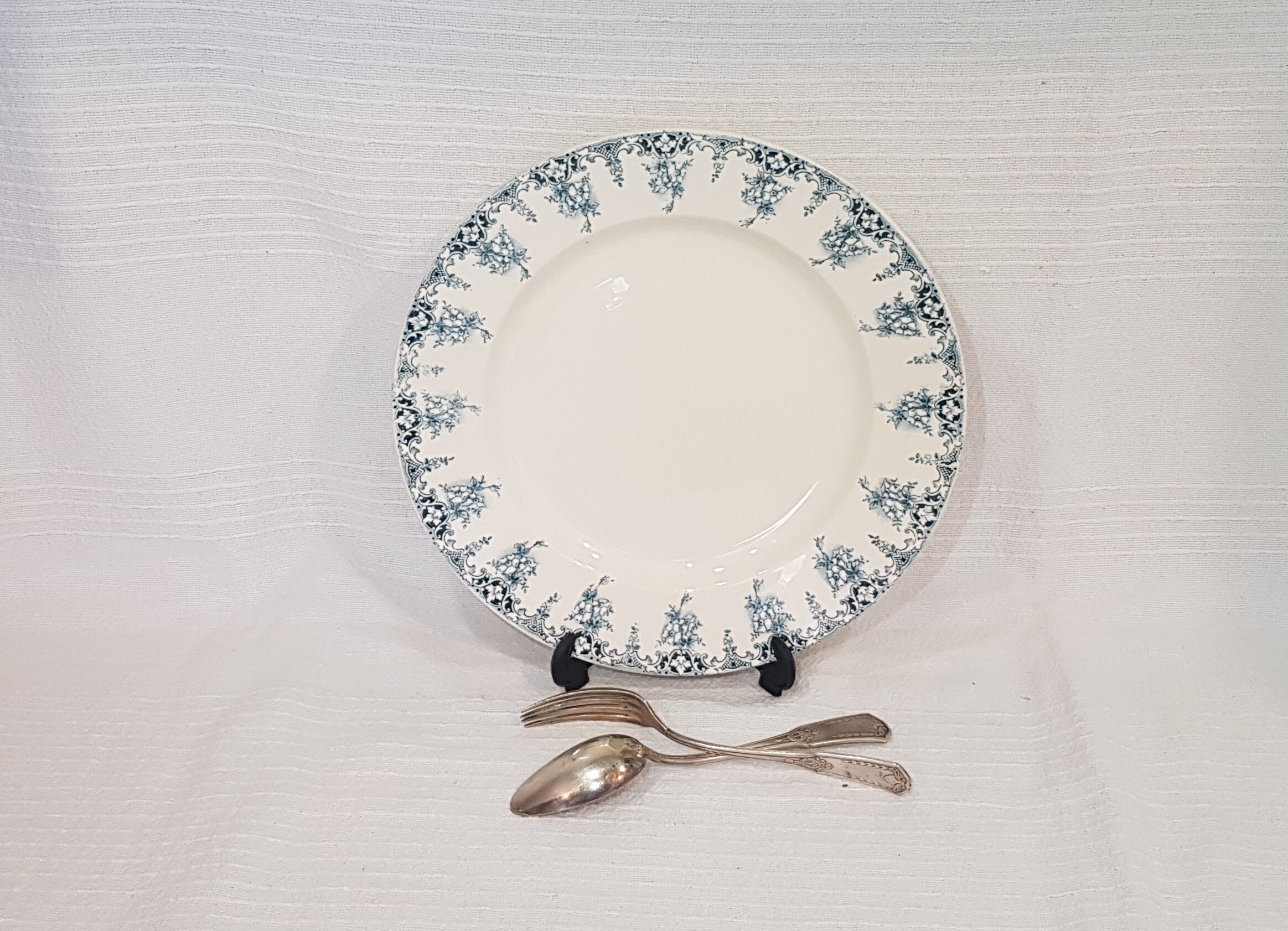 Plat de Service Rond Sfgbngr Modèle Primevère, Terre Fer - Antique French Vintage Campagne Chic, Sha