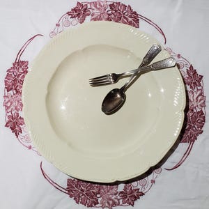 Large serving dish in Creil and Monterau earthenware, Rousseau model, ironstone - French Antique Vintage - Country chic, Shabby chic