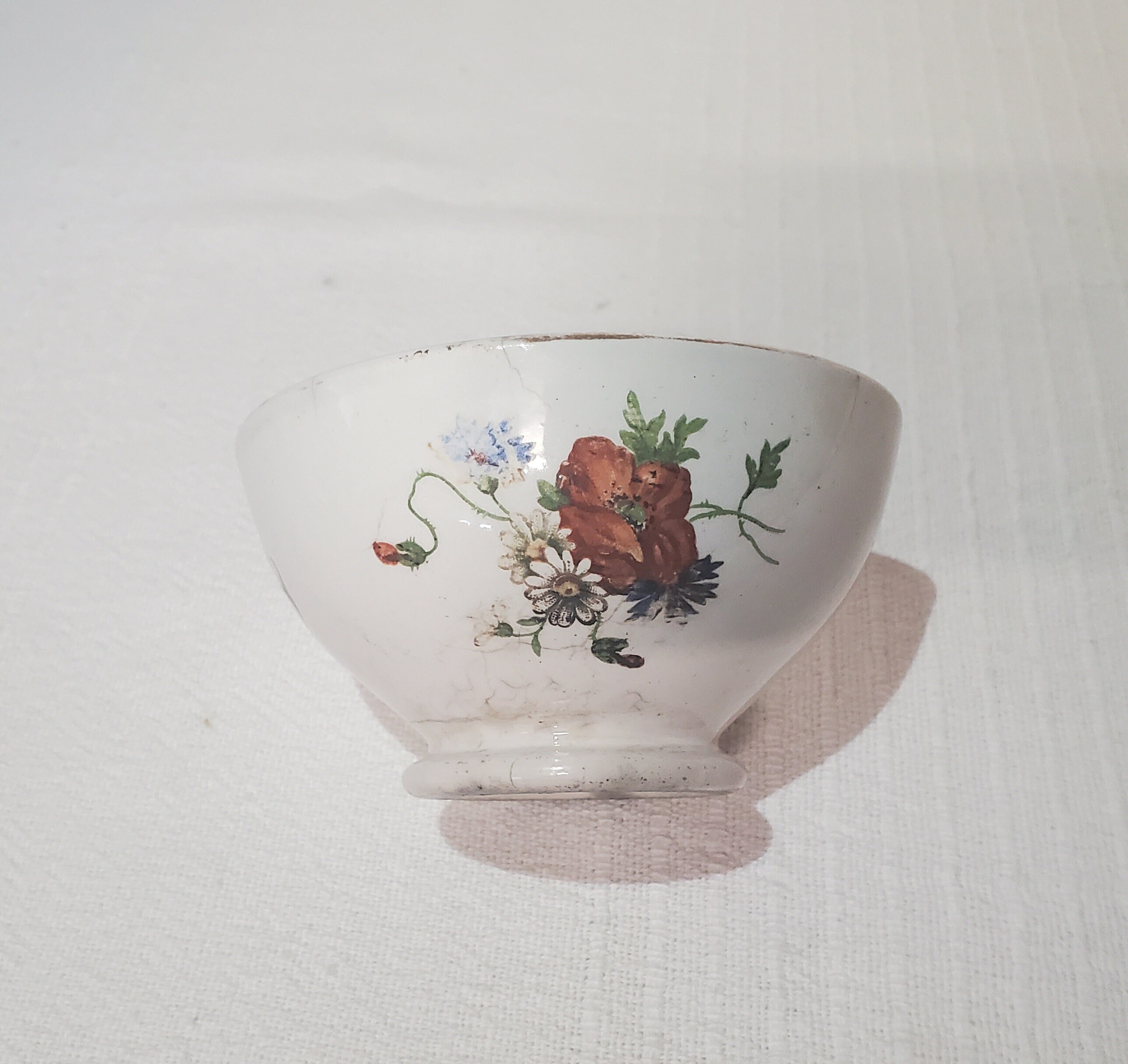 Schüssel mit Blumendekor, Gien- oder Digoin-Stil - Antiker französischer Vintage - Country-Chic, Shabby-Chic, Kaffee, Tee, Frühstück, Cottage-Chic