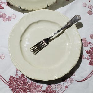 Set of 4 flat plates in Creil and Monterau earthenware, Rousseau pattern, ironstone - Antique French Vintage - Country chic, Shabby