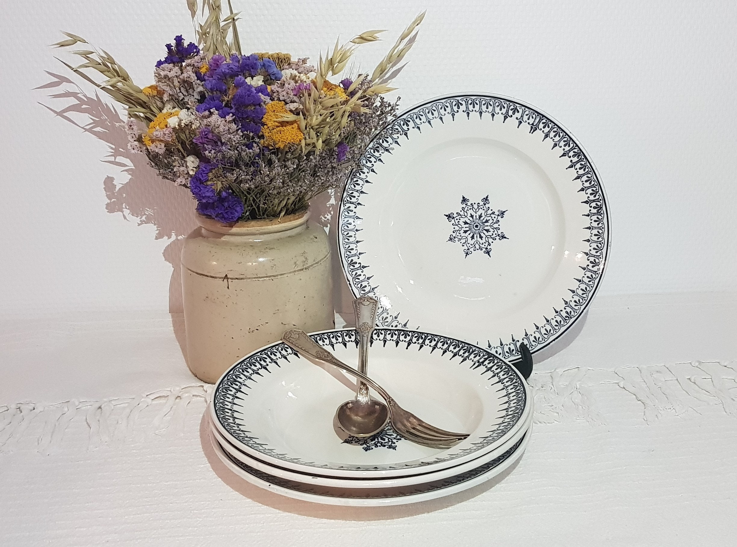 Lot de 4 Assiettes en Faïence St Amand Modèle Primax - Antique French Vintage Campagne Chic, Shabby